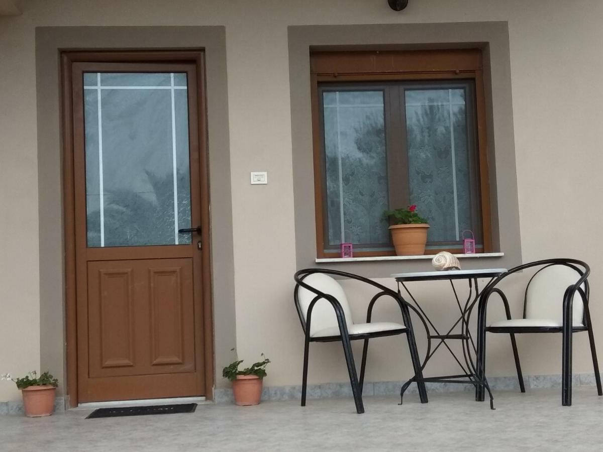 Vakis Apartments Romanon 외부 사진
