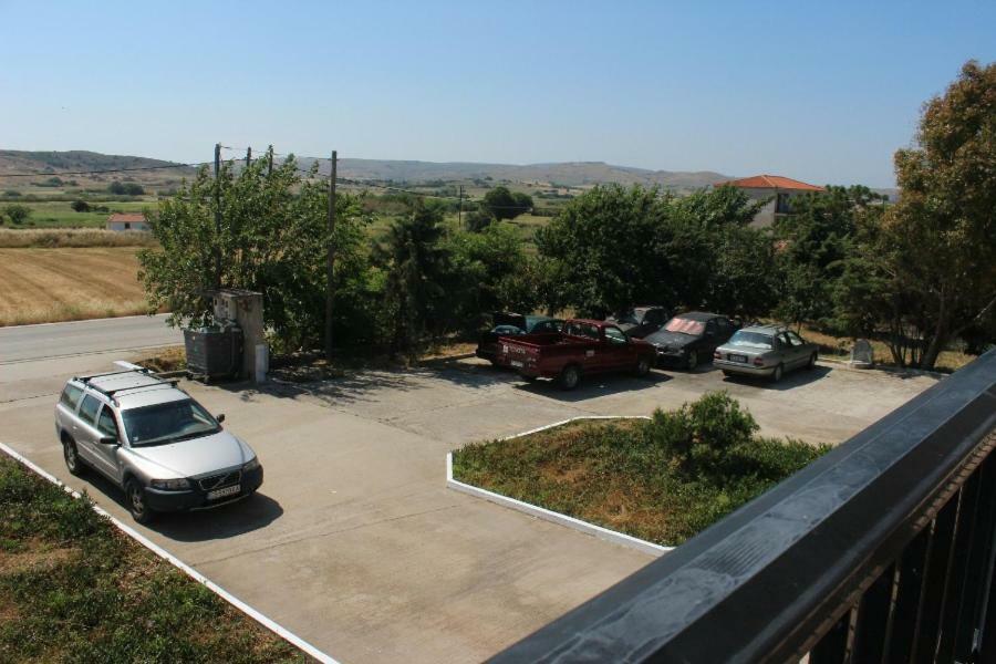 Vakis Apartments Romanon 외부 사진