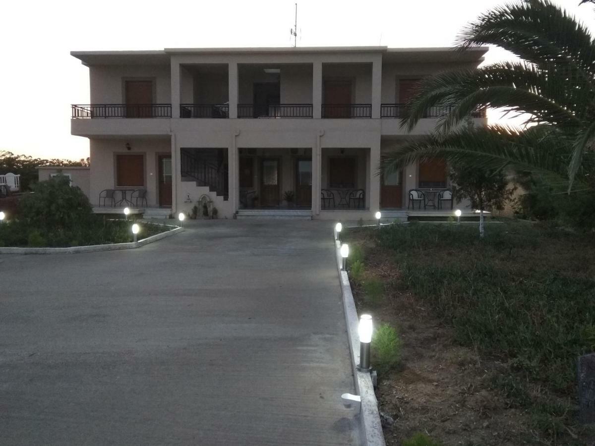 Vakis Apartments Romanon 외부 사진